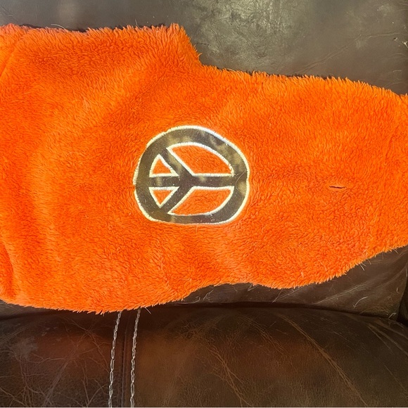 Cute Orange Dog Sweater with Peace Symbol - Picture 4 of 4